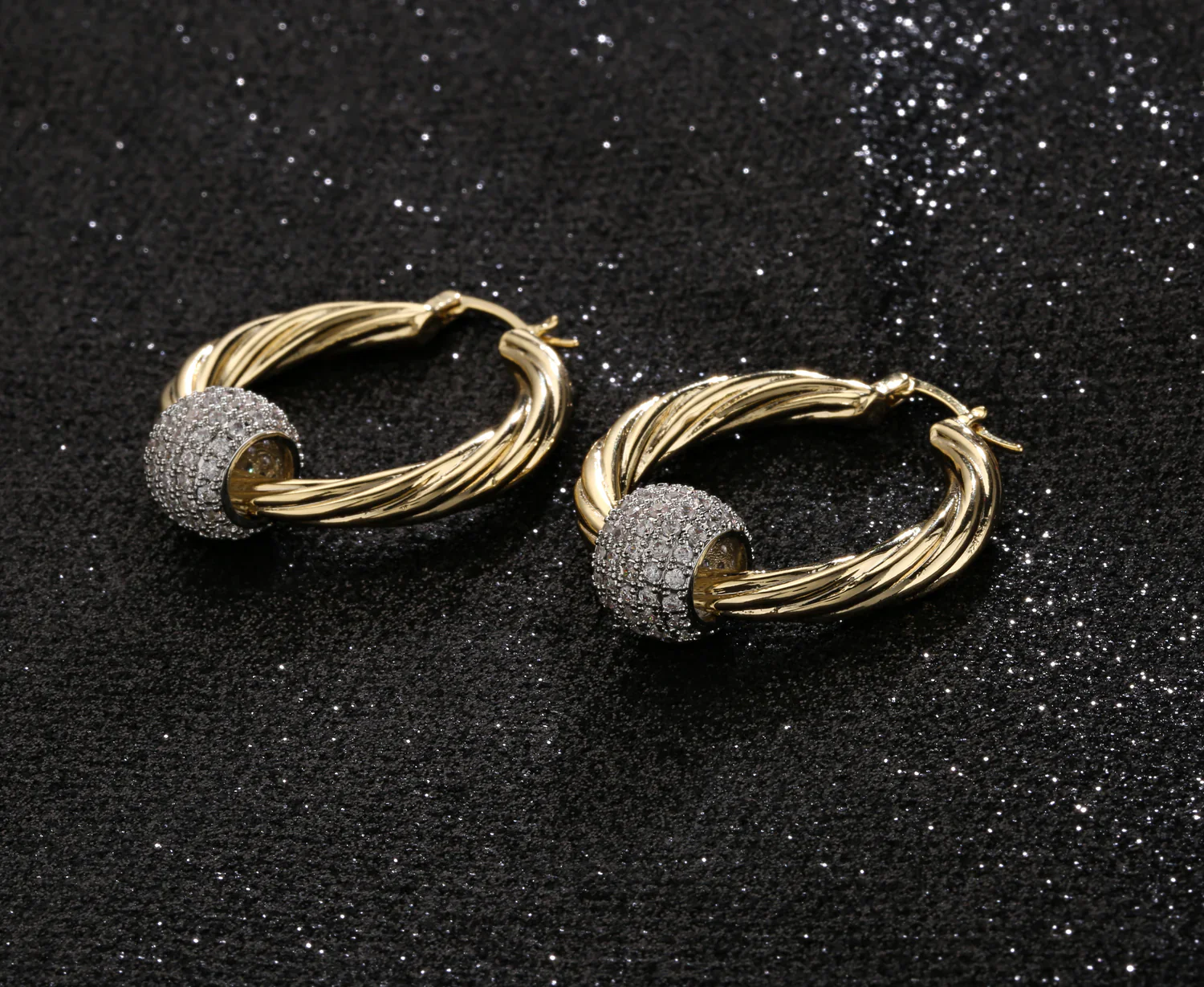 GOLD LARGE HOOP EARRINGS WITH DISCO BALL - Image 3